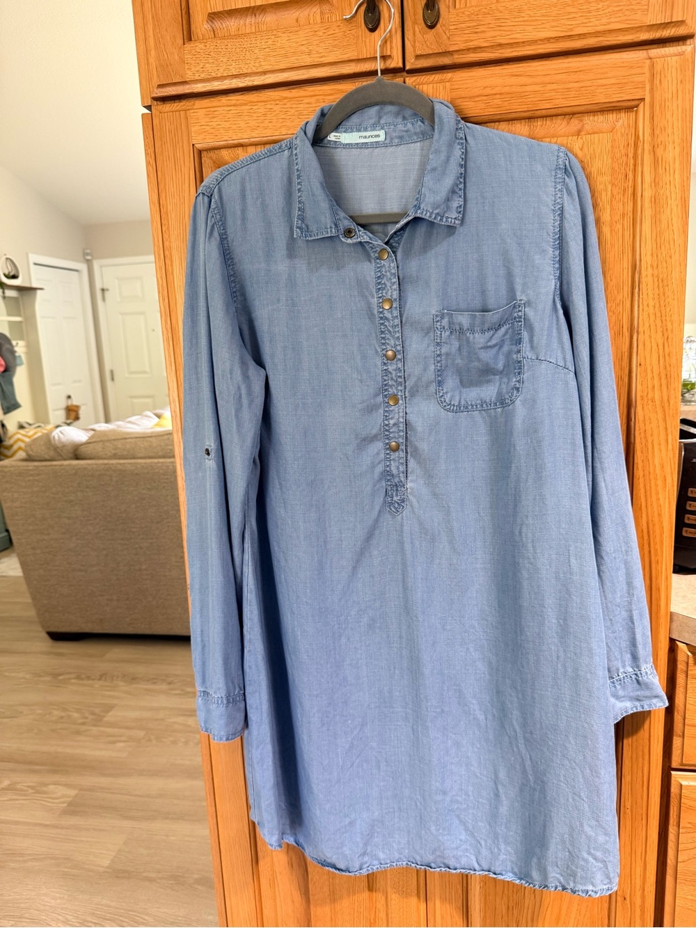 Maurices Light Blue Chambray Shirt dress size large denim look lyocell - Picture 2 of 11